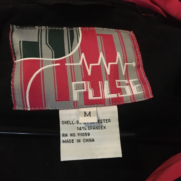 Pulse ski jacket in the color pink and black! - Picture 3 of 3